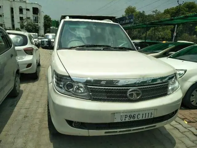 Tata Safari Storme 2.2 VX 4x2 2013
