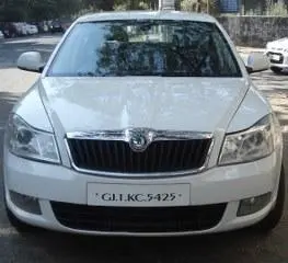 Skoda Laura Ambition 2.0 TDI CR MT 2009