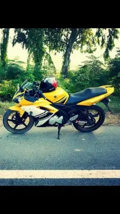 Yamaha YZF-R15 150cc 2009