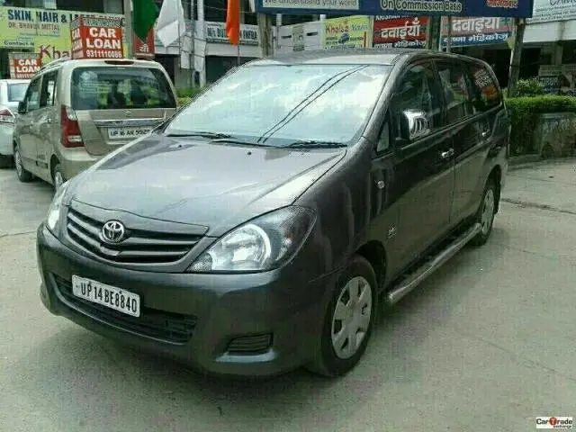 Toyota Innova 2.5 G4 8 STR 2010