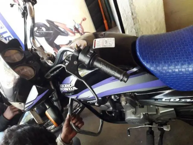 Hero CD Deluxe 100cc 2010