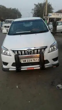 Toyota Innova 2.5 G4 7 STR 2013