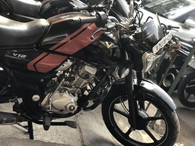 Bajaj V12 125cc 2017
