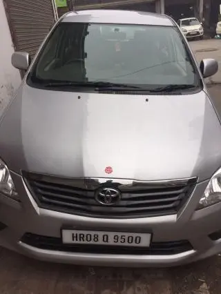 Toyota Innova 2.5 G 2013