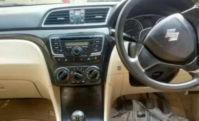 Maruti Suzuki Ciaz VDi SHVS 2015