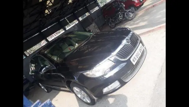 Skoda Superb ELEGANCE 2.0 TDI CR AT 2011