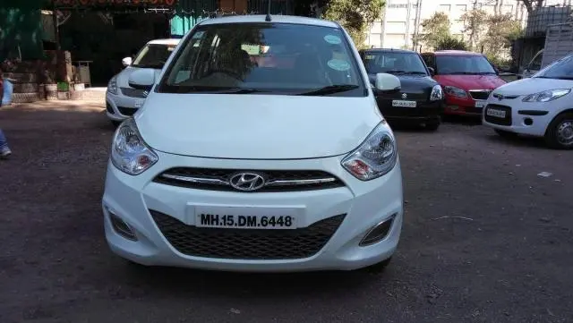 Hyundai i10 Sportz AT 2011