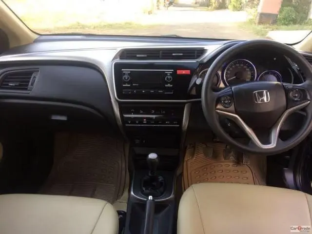 Honda City SV i-DTEC 2014