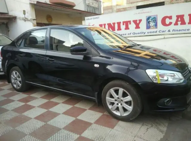 Volkswagen Vento 1.6L Highline 2010