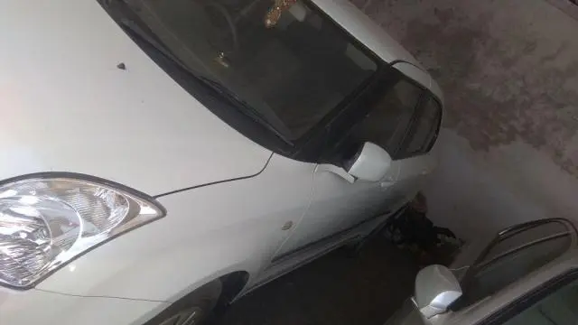 Maruti Suzuki Swift DZire LXi 2011