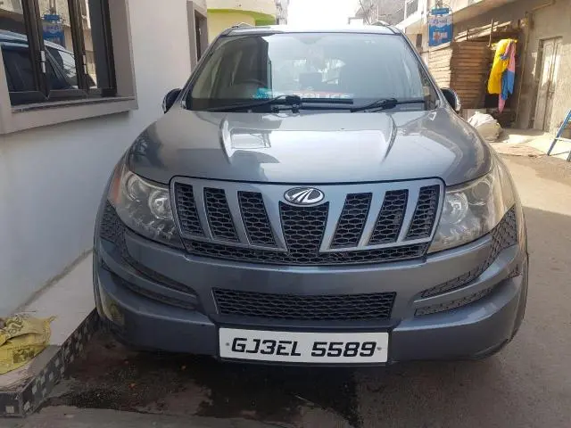Mahindra XUV500 W8 2012