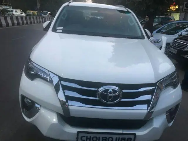 Toyota Fortuner 2.7 4x2 AT 2018