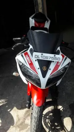 Yamaha YZF-R15 2.0 150cc 2012
