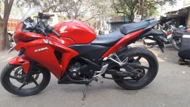 Honda CBR 250R 2015