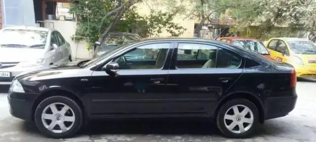 Skoda Laura LK 1.9 PD AT 2007