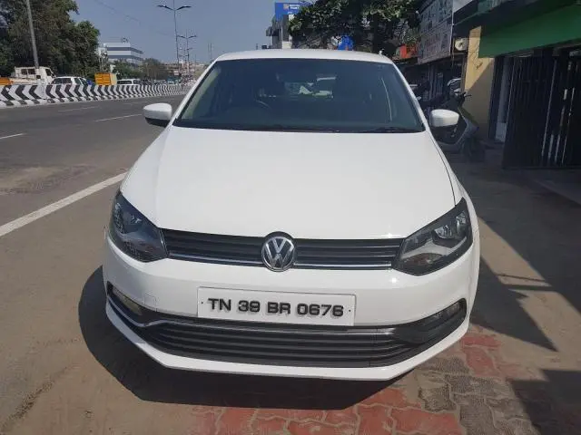 Volkswagen Polo Highline1.2L (P) 2015