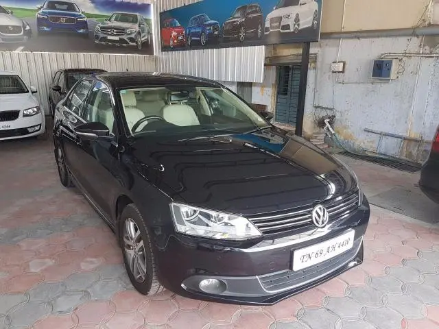Volkswagen Jetta 2.0L TDI Highline 2012