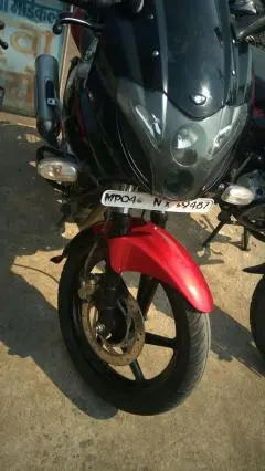 Bajaj Pulsar 220F 2015