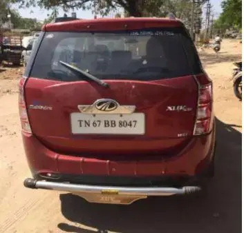 Mahindra XUV500 W8 2015