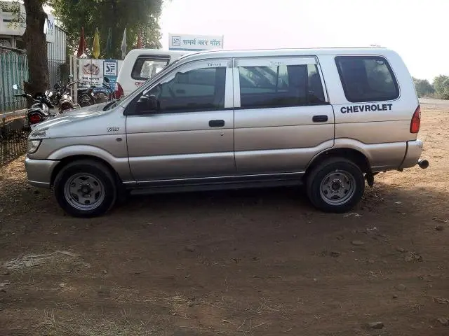 Chevrolet Tavera LS B3 7 STR BS III 2005