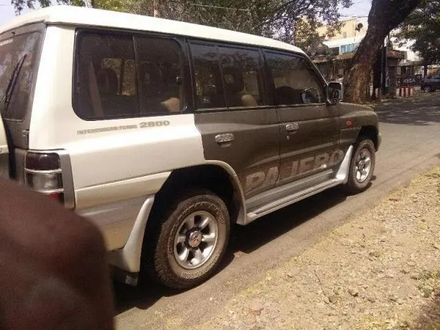 Mitsubishi Pajero SFX 2.8 2008