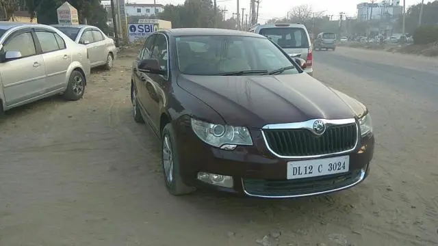 SKODA SUPERB 2.8 V6 2010