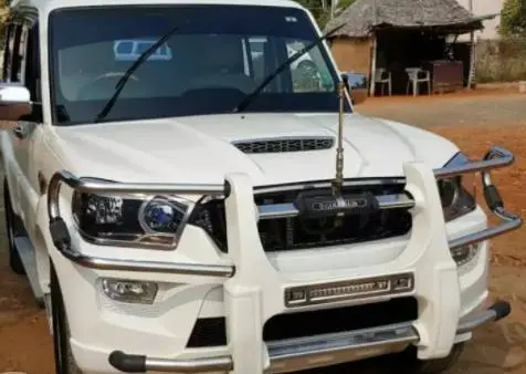Mahindra Scorpio S4 Plus 2015