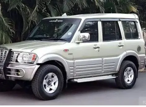 Mahindra Scorpio 2.6 TURBO 9 STR 2006