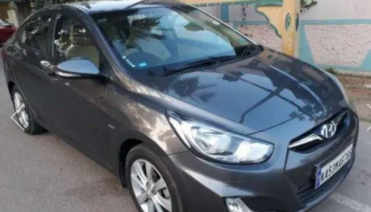 Hyundai Verna FLUIDIC 1.6 SX CRDI 2013
