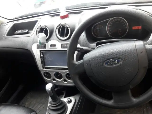Ford Figo ZXI DURATORQ 1.4 2012