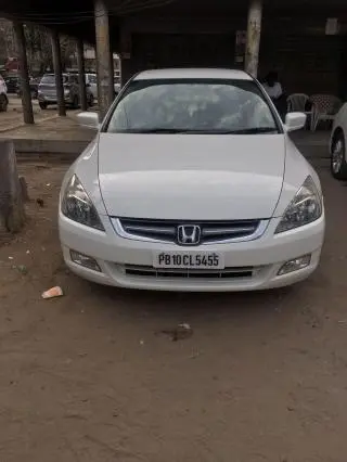 Honda Accord 2.4 i-VTEC MT 2006