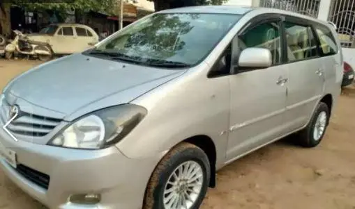 Toyota Innova 2.0 G4 2011