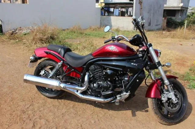 Hyosung GT 650N 2015