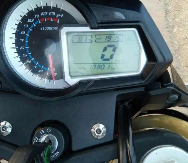 Benelli TNT 300 2015