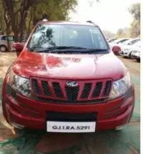 Mahindra XUV500 W8 2013
