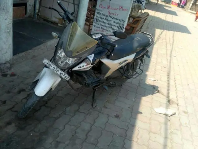 Yamaha SZR 150cc 2012