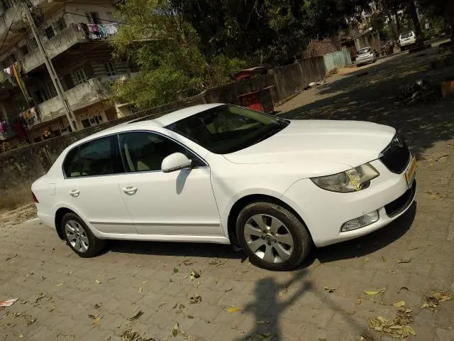 SKODA SUPERB Ambition 2.0 TDI CR AT 2013