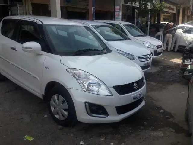 Maruti Suzuki Swift VXi 2015