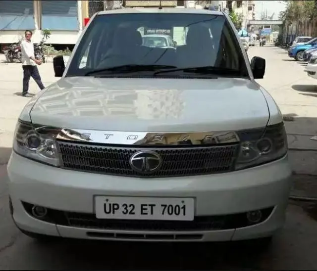 Tata Safari Storme 2.2 EX 4X2 2013