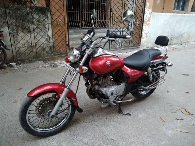 Bajaj Avenger 180cc 2005