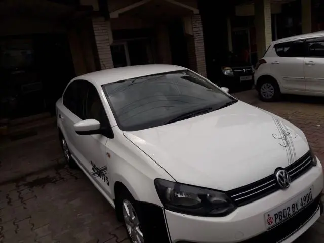 Volkswagen Vento Highline Diesel 2012