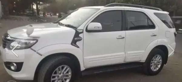 Toyota Fortuner 3.0 4x2 MT 2012