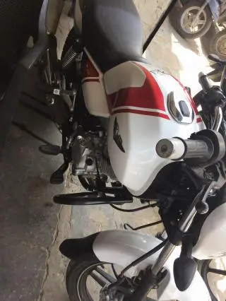Bajaj V15 150cc 2016