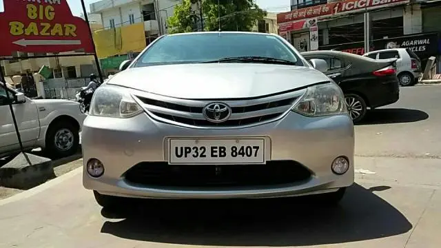 Toyota Etios Liva G 2012