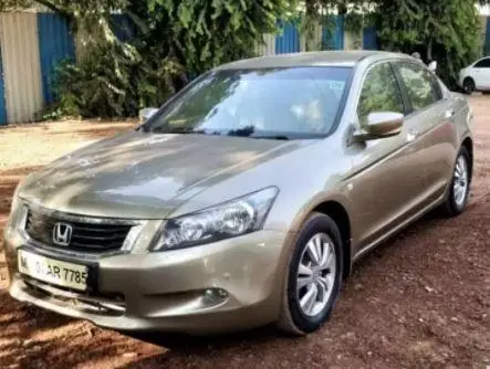 Honda Accord 2.4 AT 2010