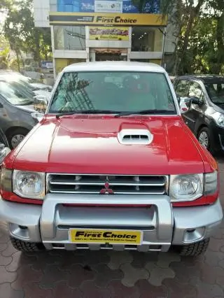 Mitsubishi Pajero SFX 2.8 2008