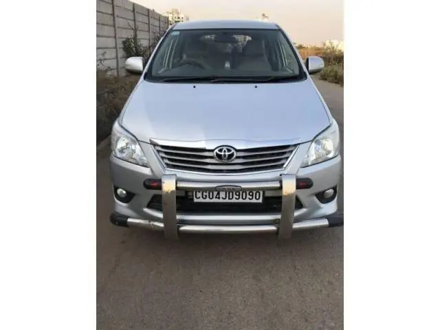Toyota Innova 2.5 VX 8 STR BS IV 2012