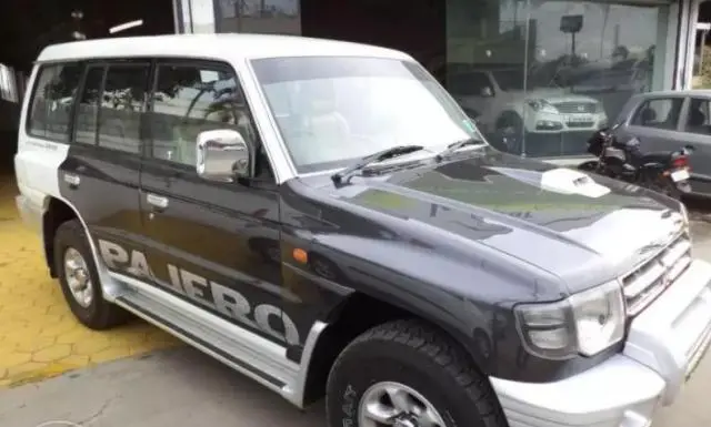 Mitsubishi Pajero SFX 2.8 2010