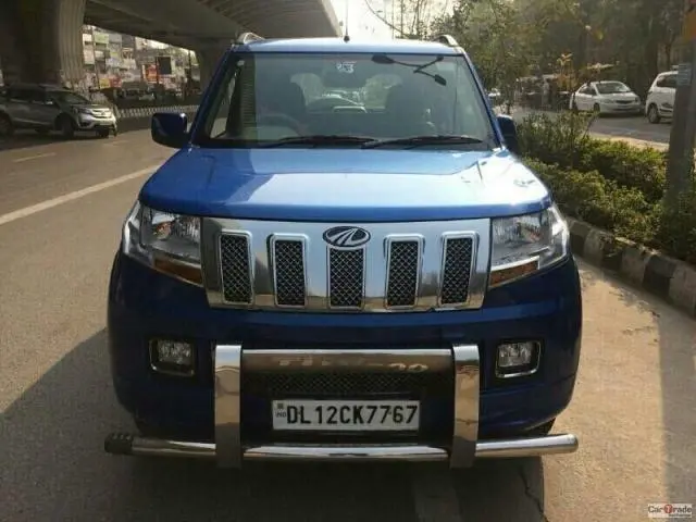 Mahindra TUV300 T8 2016