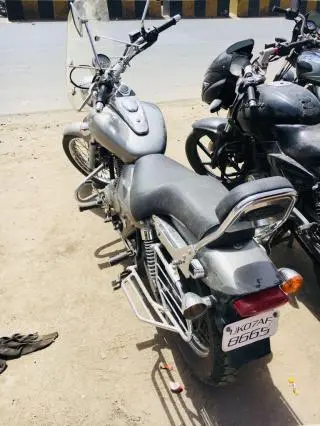 Bajaj Avenger 220cc 2014